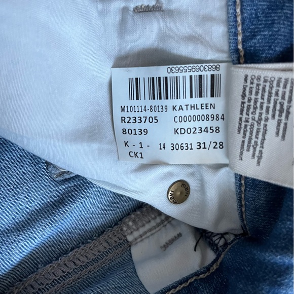 Mavi Kathleen High Rise Slim Boyfriend Jeans in Medium Blue Wash Size 31 - Picture 10 of 13